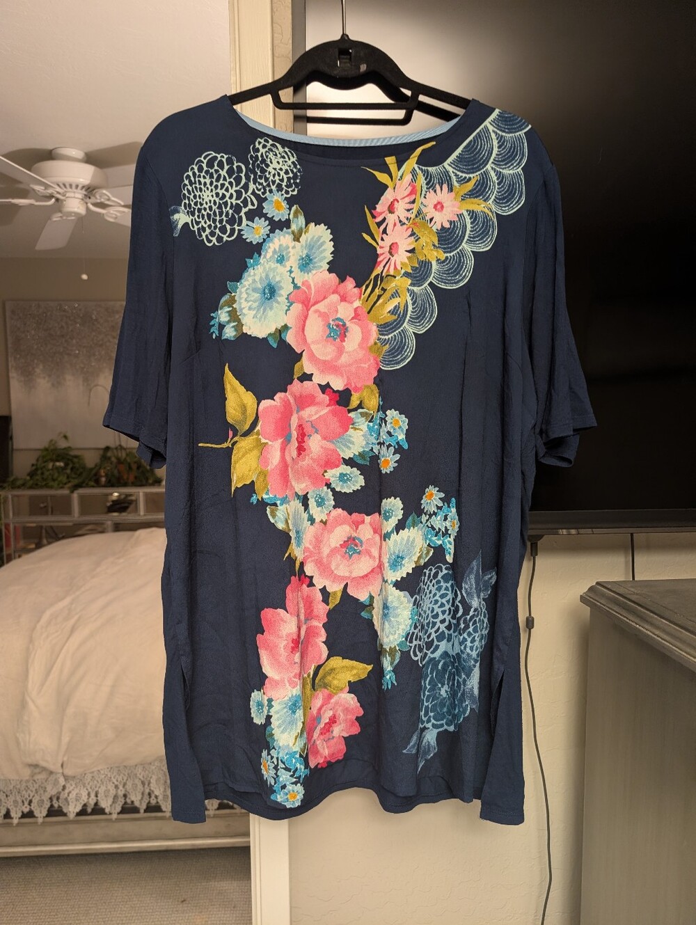 by Chico's Floral Navy Blue Flowy Tunic - 3 (XL)